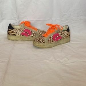 Dolce Vita Yvett Sneakers size 7